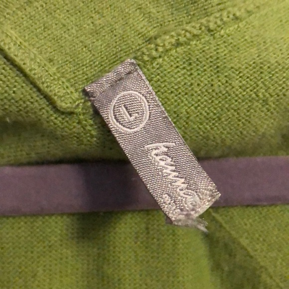 Hanna Andersson sweater - Picture 3 of 4